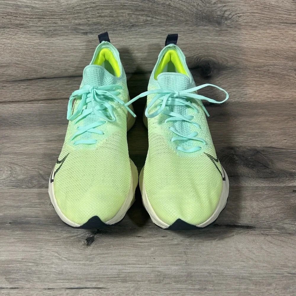Nike Air Zoom Tempo NEXT% Flyknit Men Size 8 Barely Volt Mint Foam CI9923-701